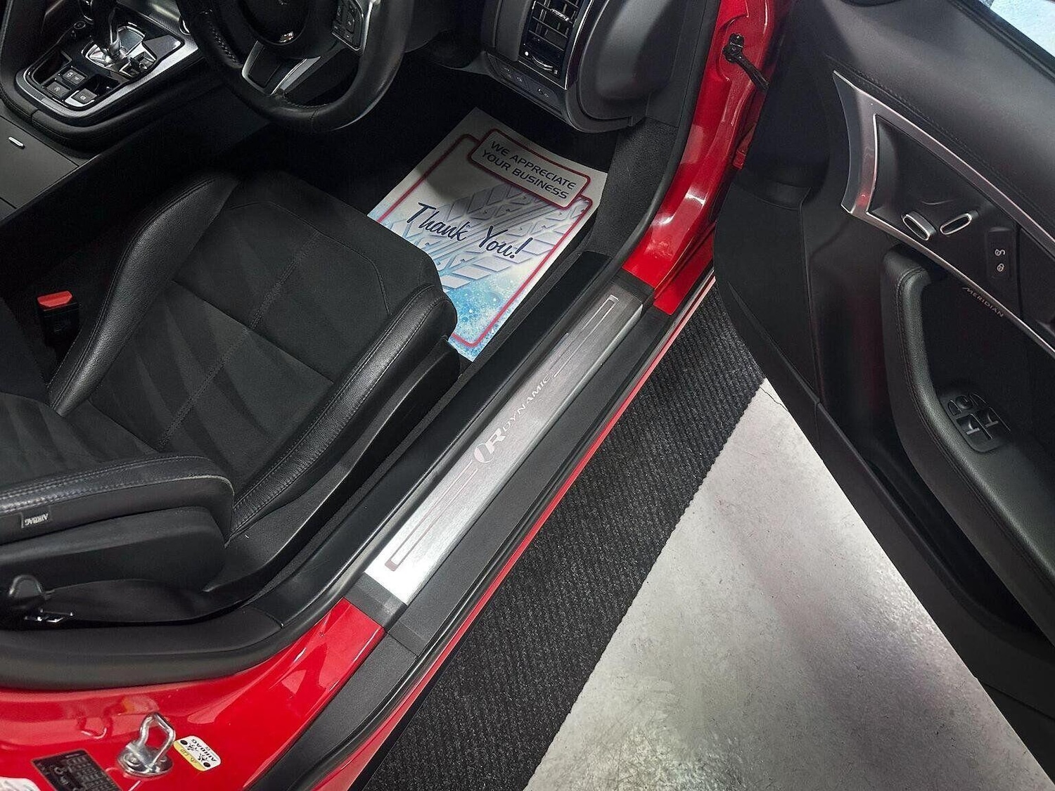 Used Jaguar F-Type 2018 for sale - 76571060: Photo 40