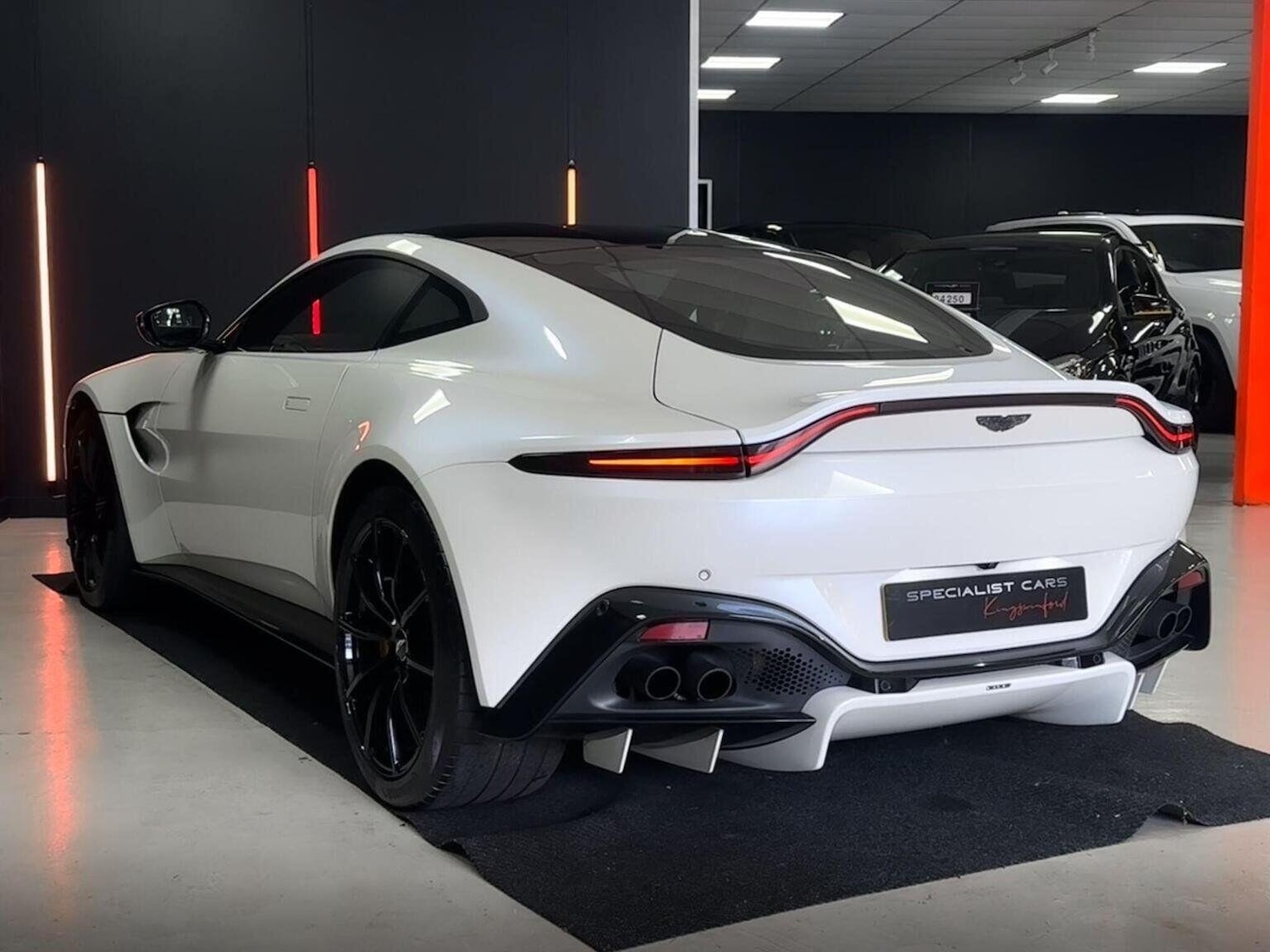 Used Aston Martin Vantage 2020 for sale - 76687258: Photo 3