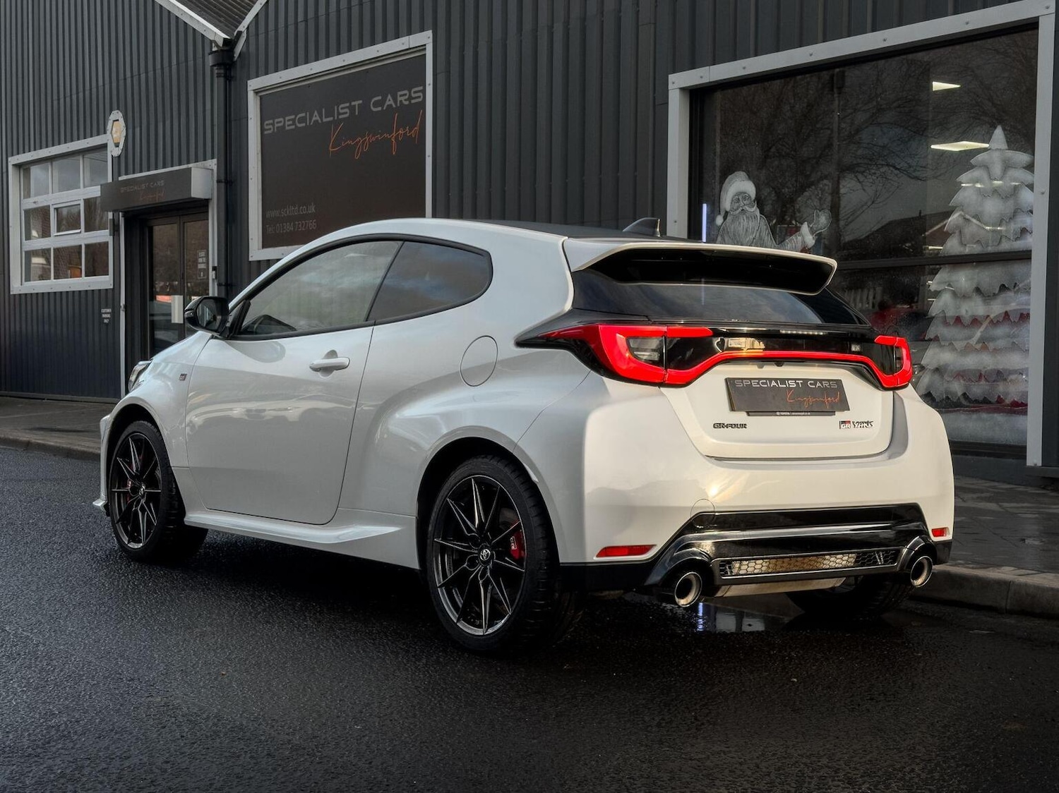 Used Toyota Yaris 2024 for sale - 76741392: Photo 2