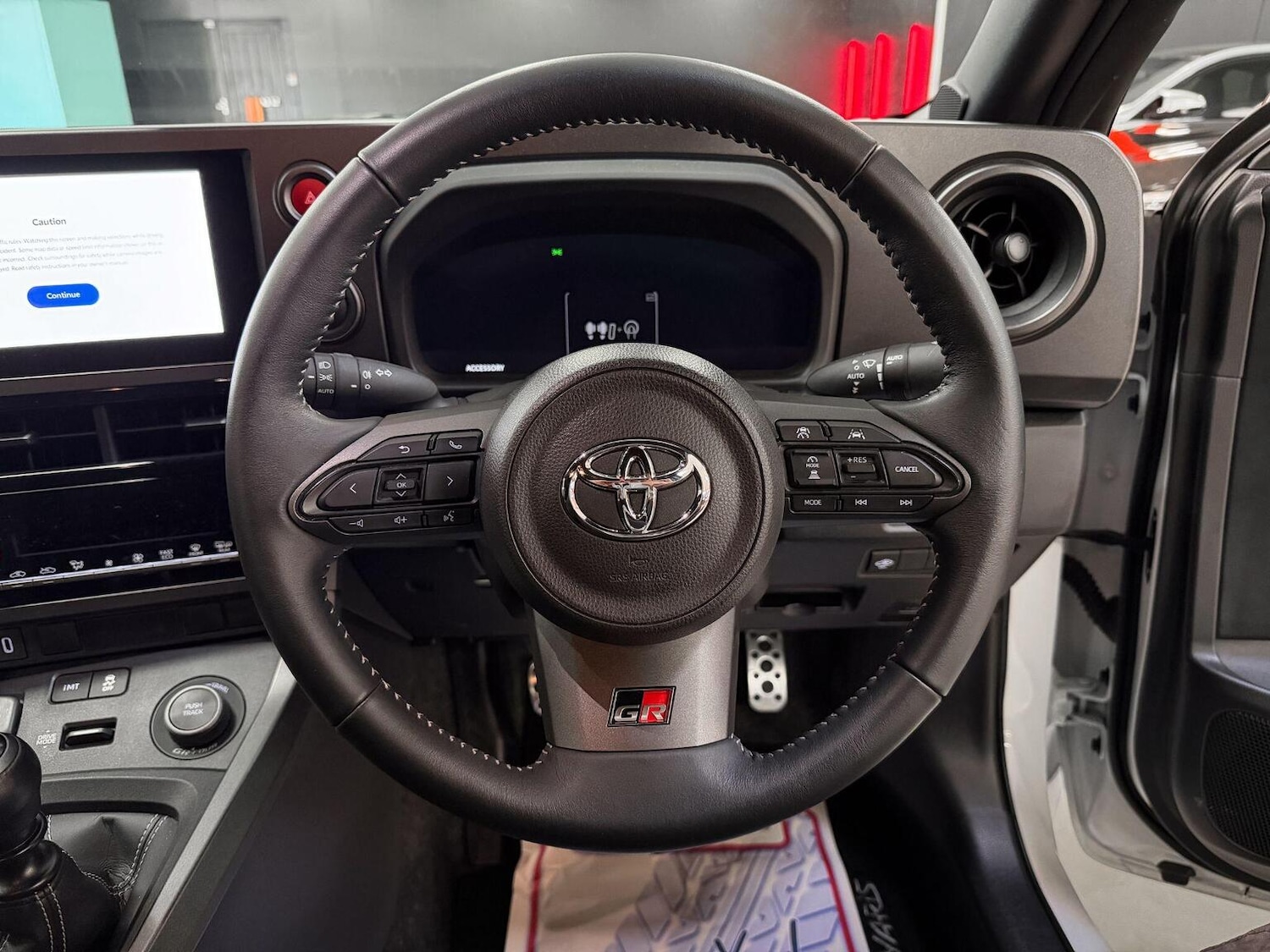 Used Toyota Yaris 2024 for sale - 76741392: Photo 20