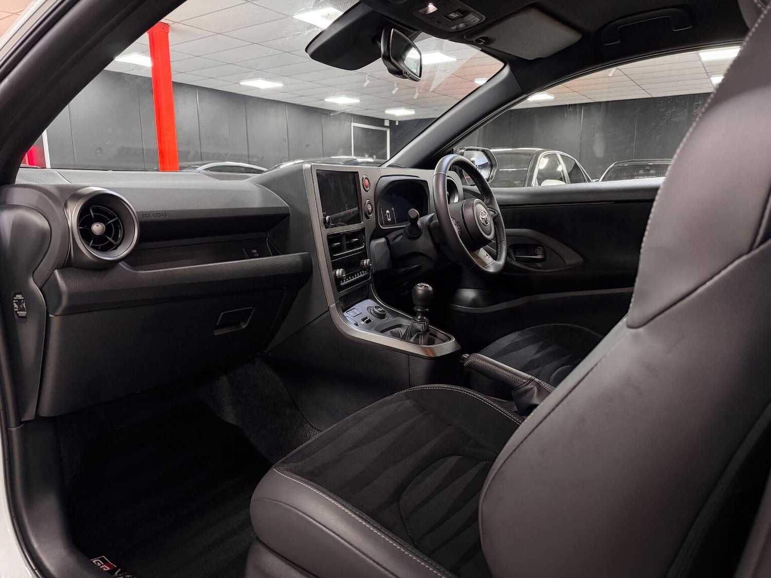 Used Toyota Yaris 2024 for sale - 76741392: Photo 32