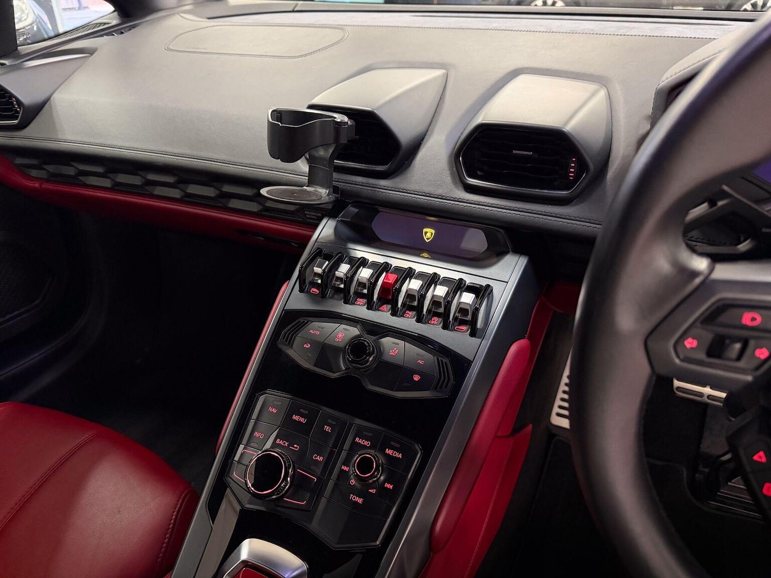 Used Lamborghini Huracan 2015 for sale - 77409501: Photo 21