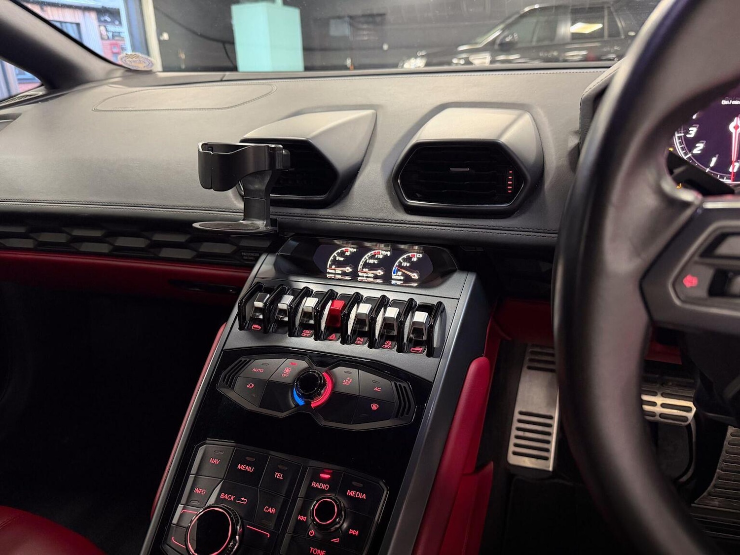 Used Lamborghini Huracan 2015 for sale - 77409501: Photo 22