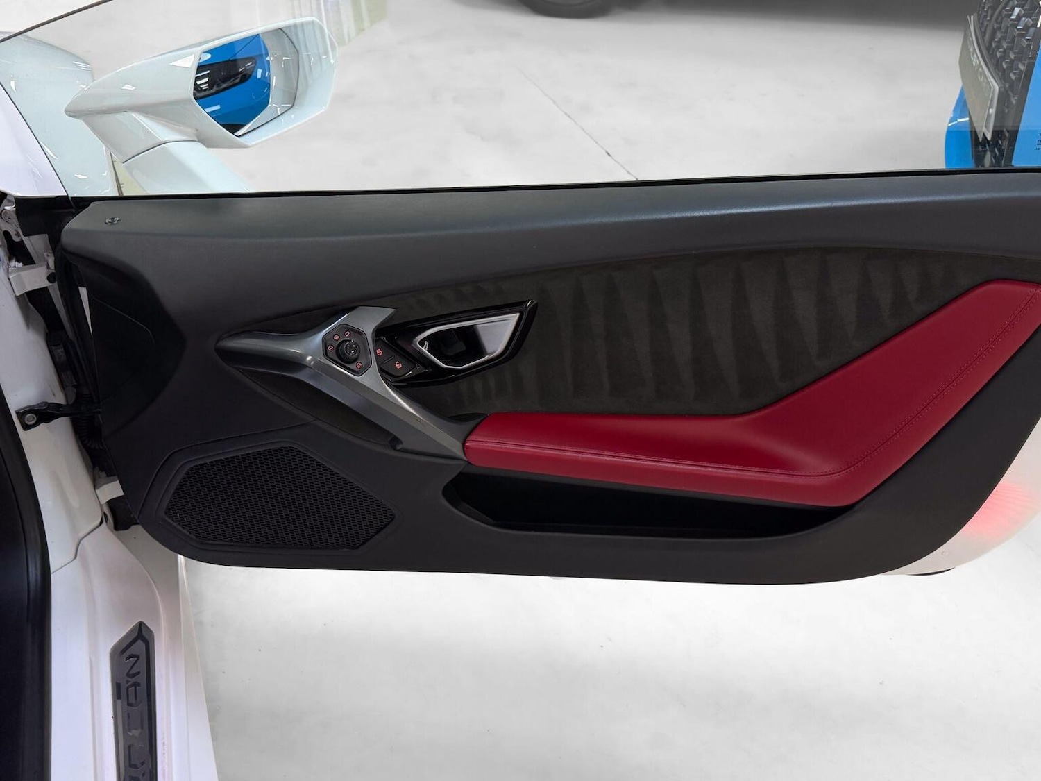 Used Lamborghini Huracan 2015 for sale - 77409501: Photo 30