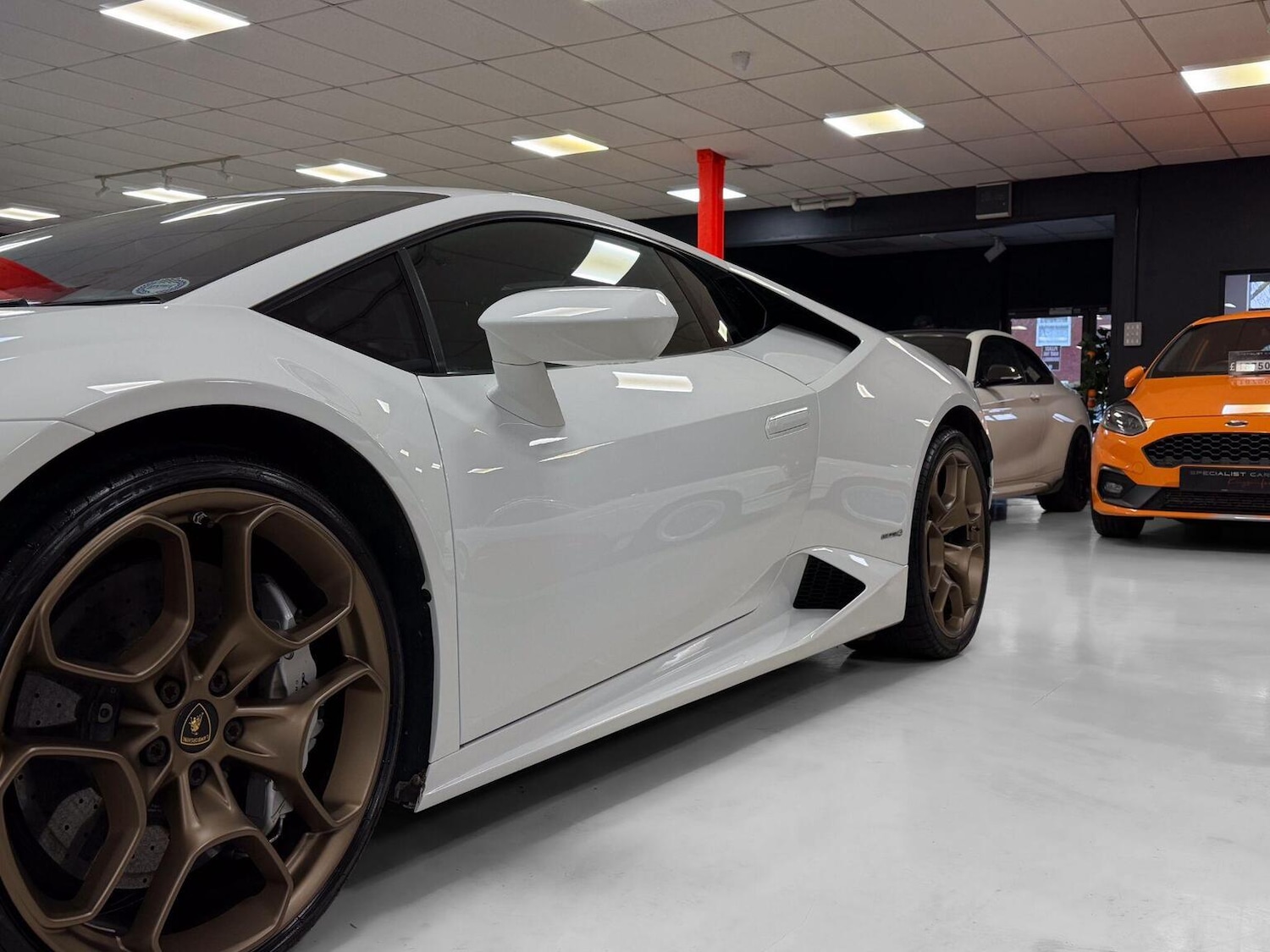 Used Lamborghini Huracan 2015 for sale - 77409501: Photo 39