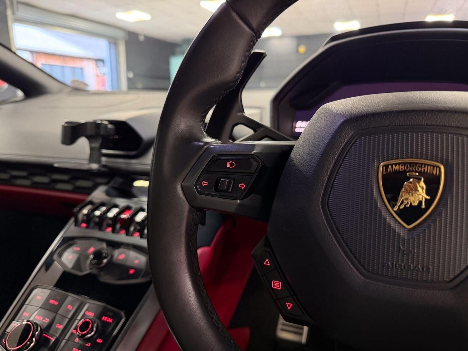 Used Lamborghini Huracan 2015 for sale - 77409501: Photo 49