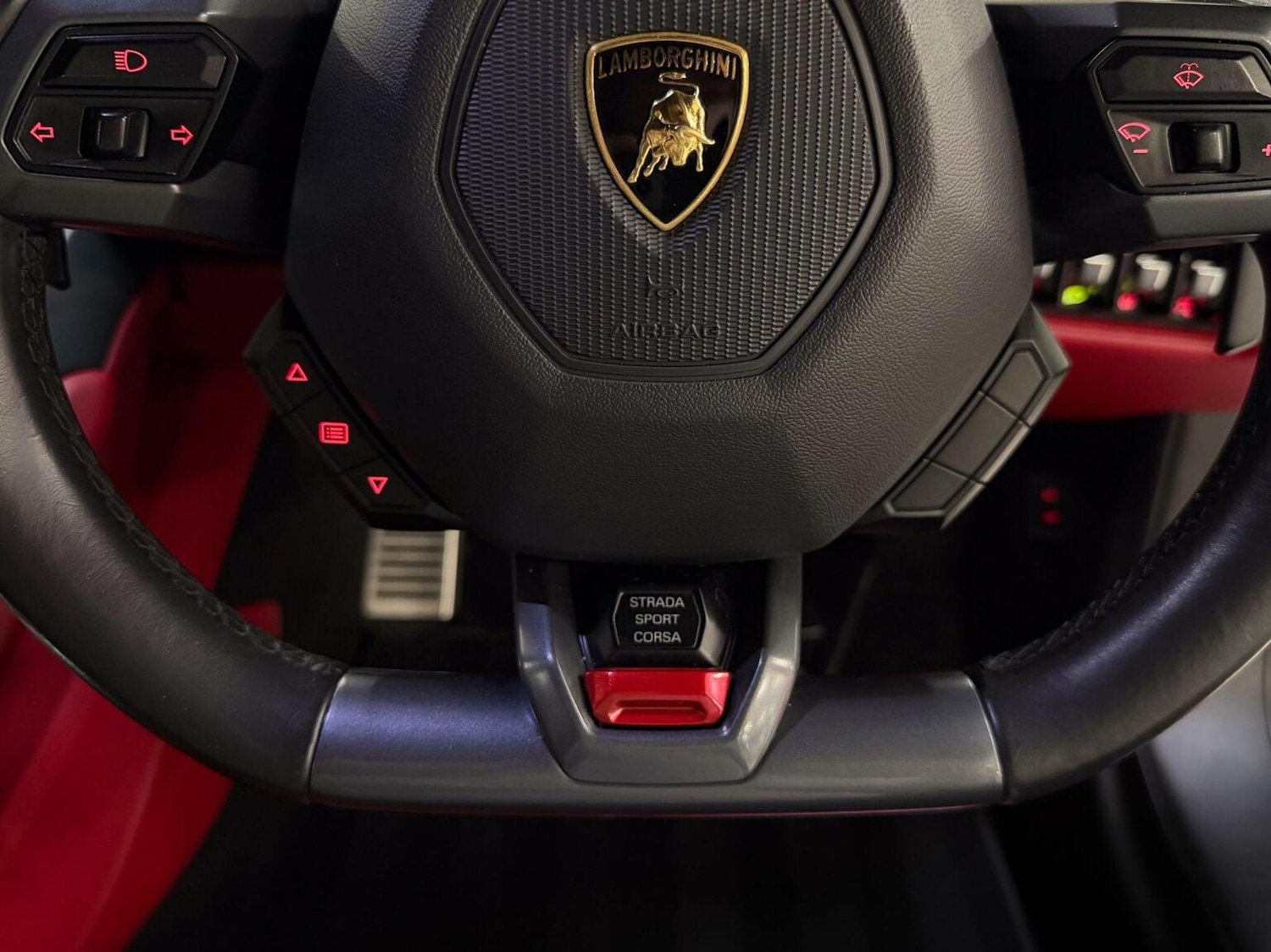 Used Lamborghini Huracan 2015 for sale - 77409501: Photo 51