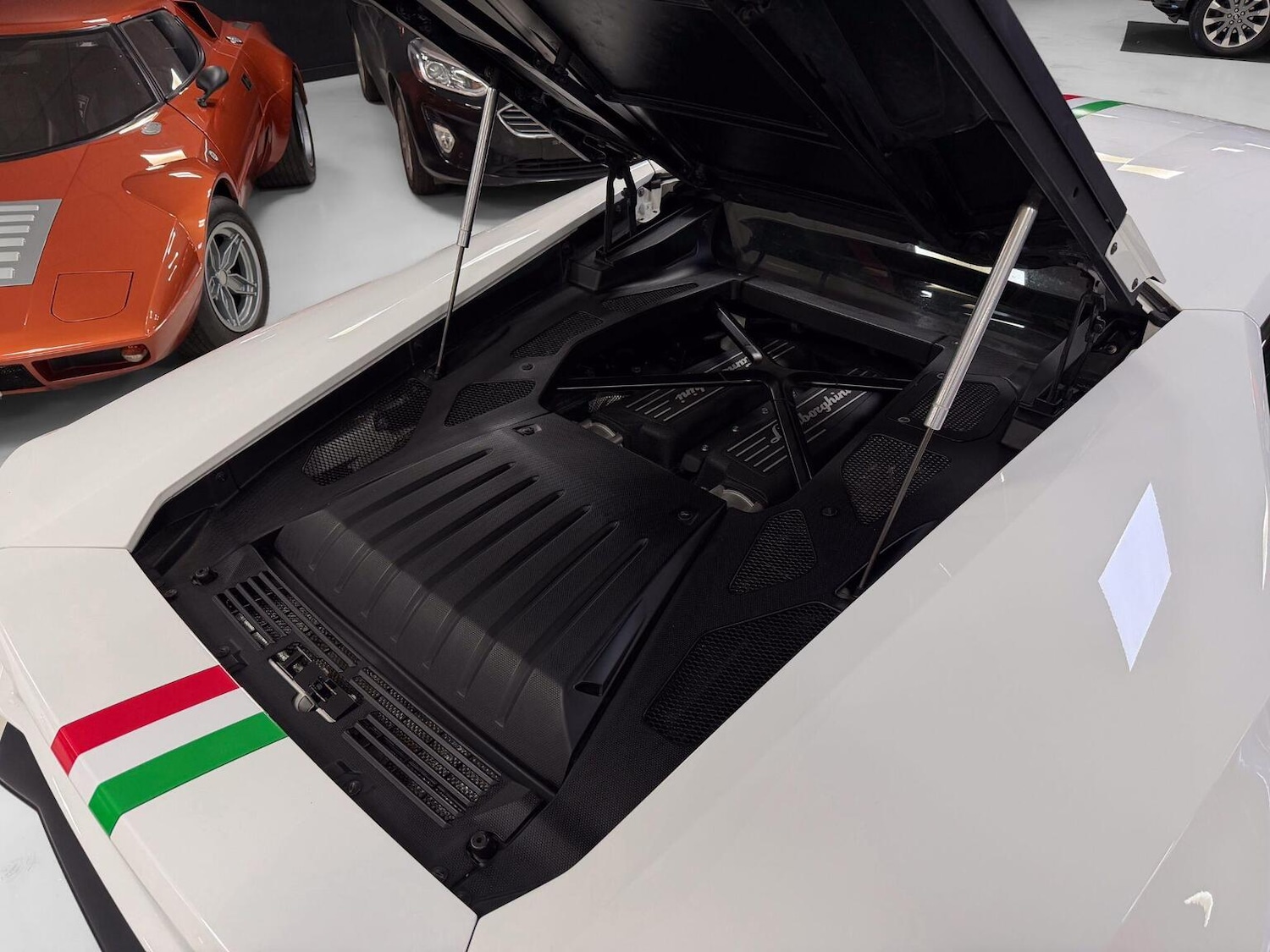 Used Lamborghini Huracan 2015 for sale - 77409501: Photo 56