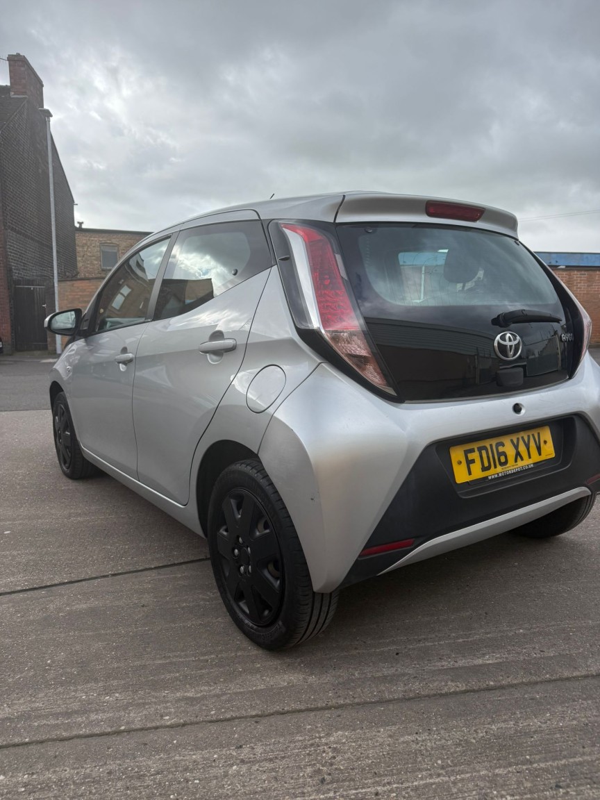 Used Toyota AYGO 2016 for sale - 78057078: Photo 2