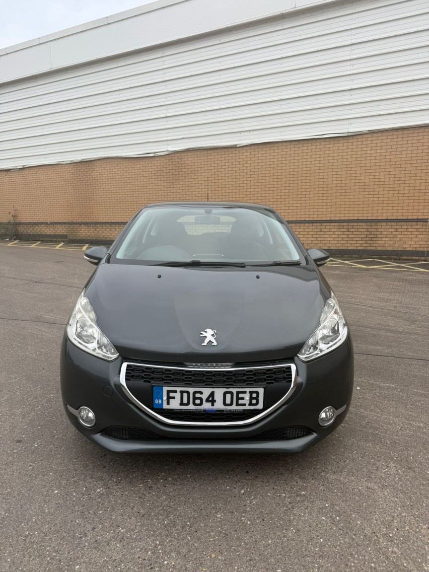 Used Peugeot 208 2014 for sale - 77073065: Photo 3