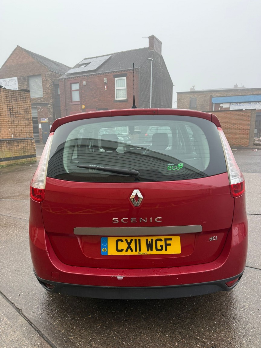 Used Renault Grand Scenic 2011 for sale - 77264396: Photo 2