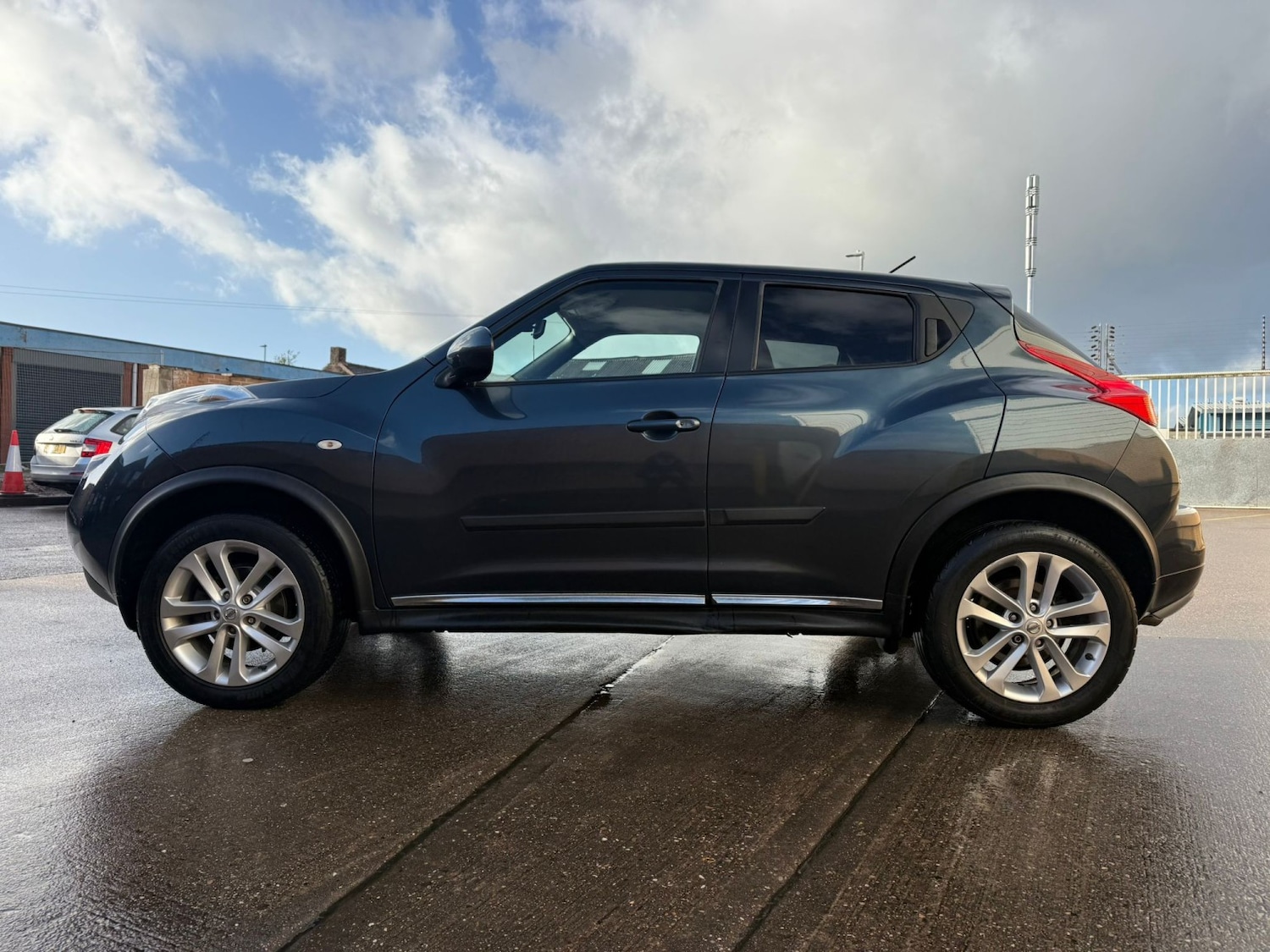 Used Nissan Juke 2011 for sale - 78057086: Photo 5