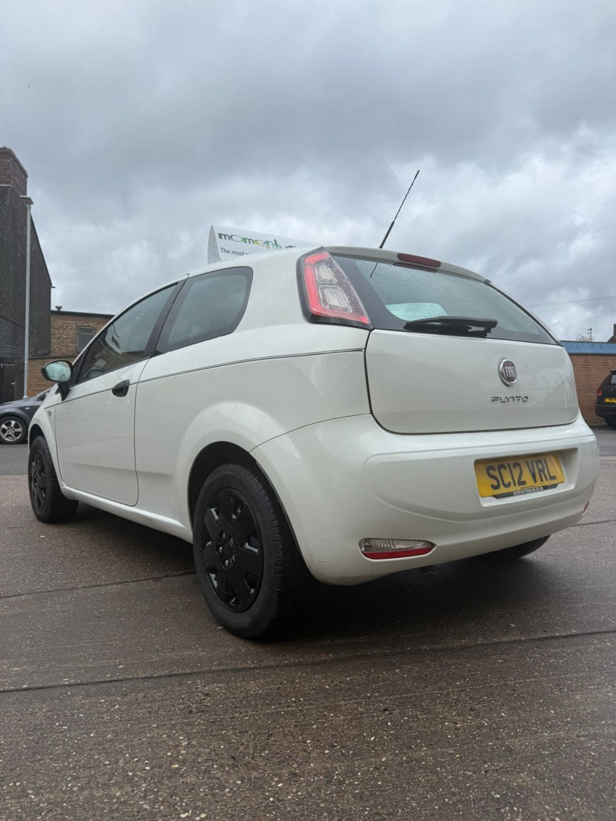 Used Fiat Punto 2012 for sale - 77264519: Photo 2