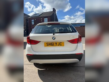 Used BMW X1 2011 for sale - 75881737: Photo