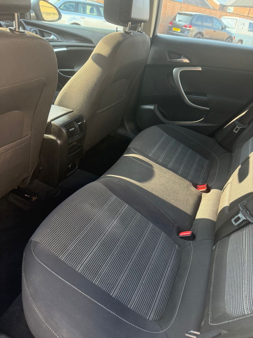 Used Vauxhall Insignia 2010 for sale - 77977102: Photo 10