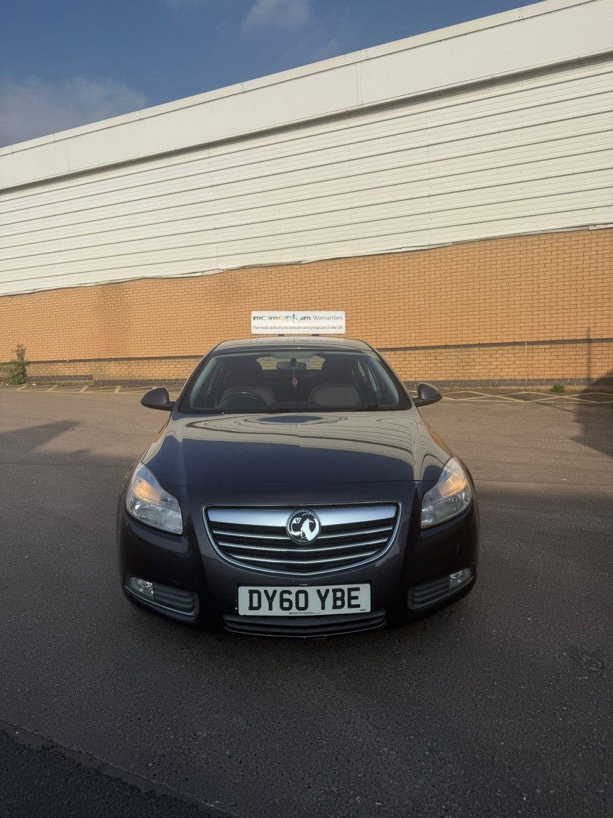 Used Vauxhall Insignia 2010 for sale - 77977102: Photo 2