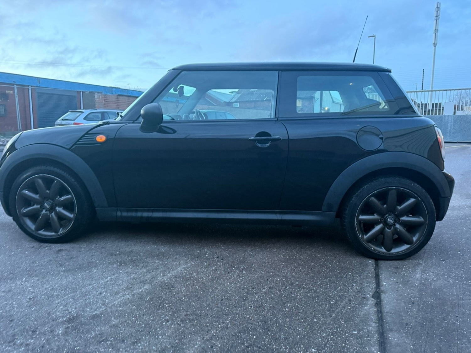 Used MINI Hatch 2010 for sale - 77342615: Photo 5