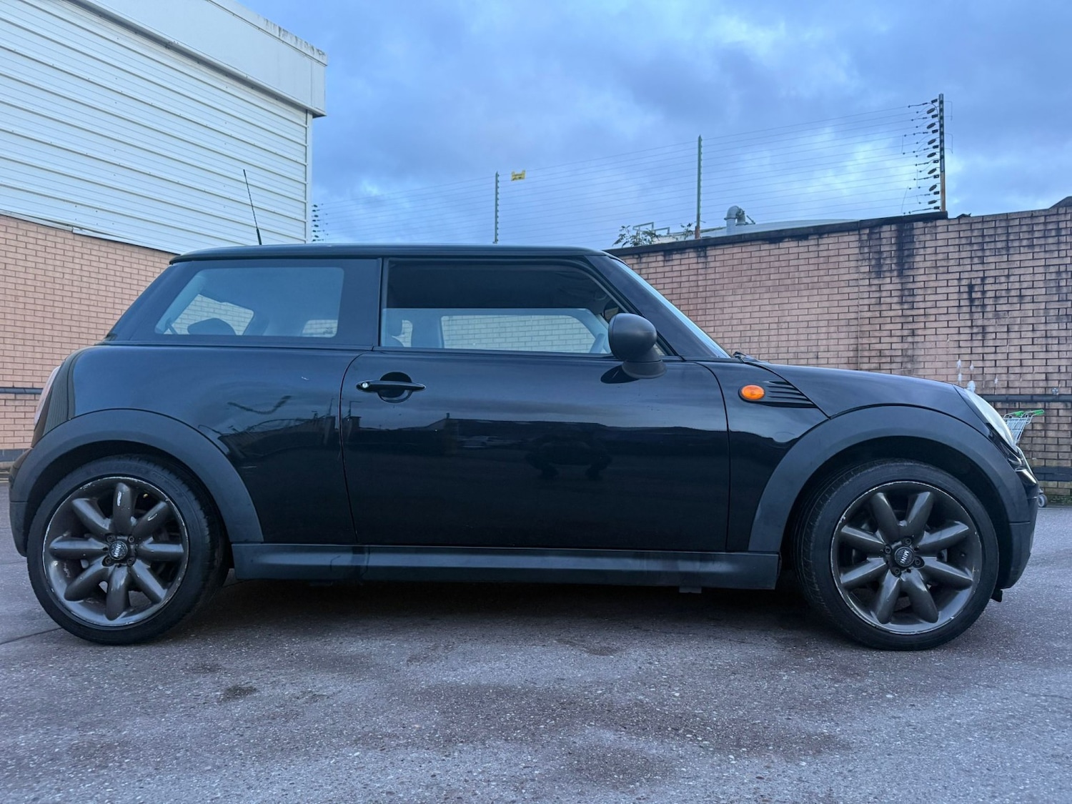 Used MINI Hatch 2010 for sale - 77342615: Photo 6