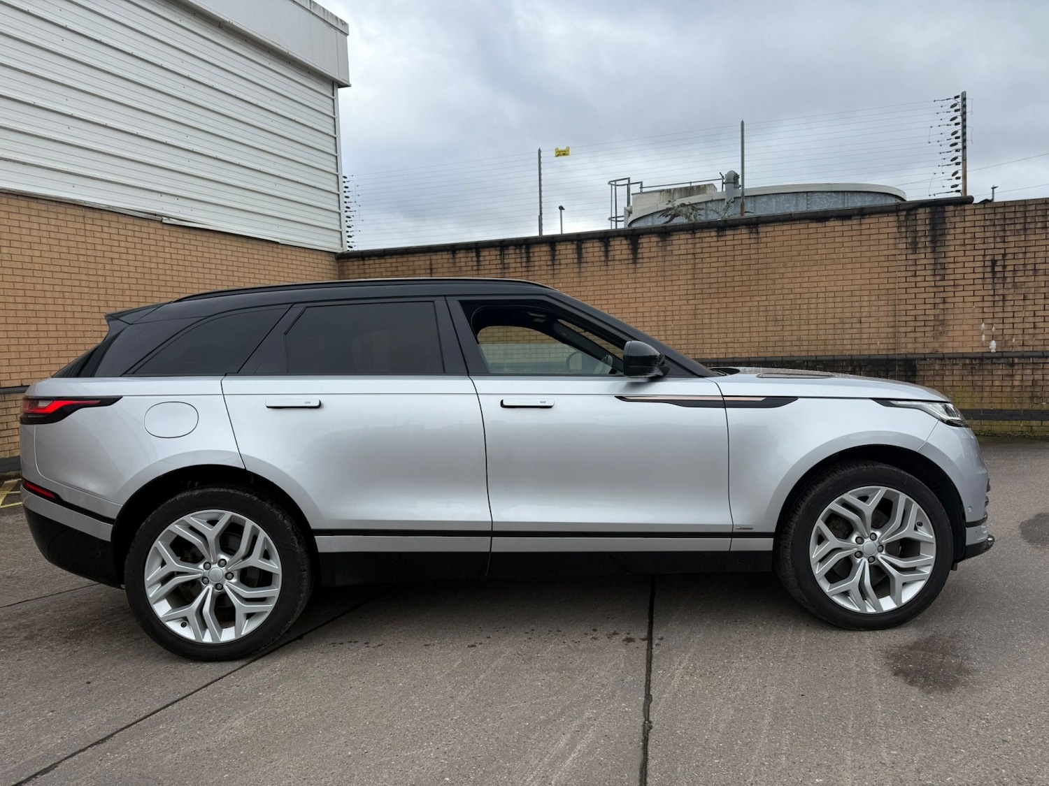 Used Land Rover Range Rover Velar 2019 for sale - 77709052: Photo 4