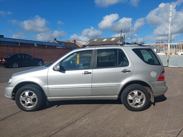 Used Mercedes-Benz M-Class 2003 for sale - 72998848: Photo 4