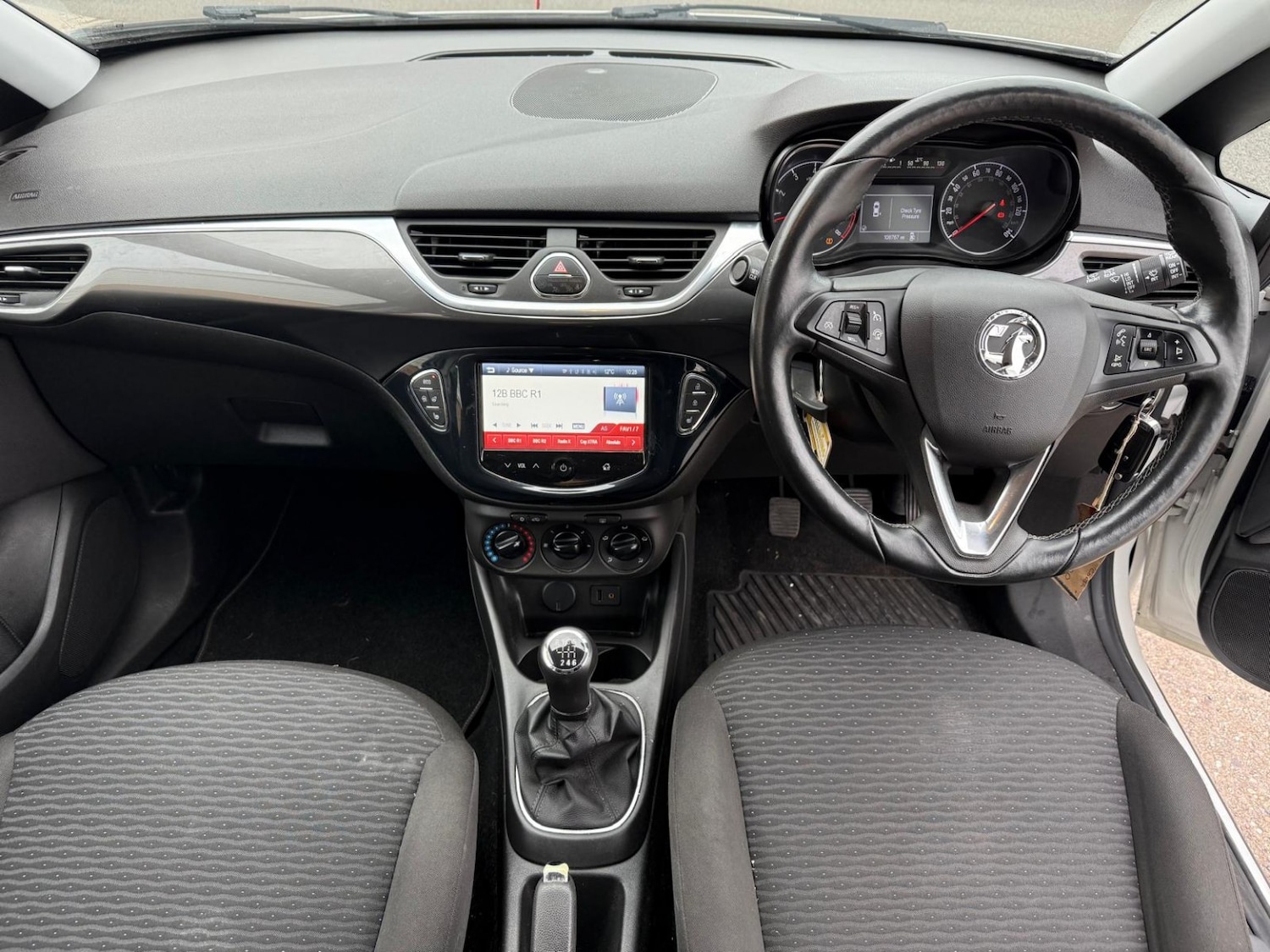 Used Vauxhall Corsa 2016 for sale - 76293197: Photo 5