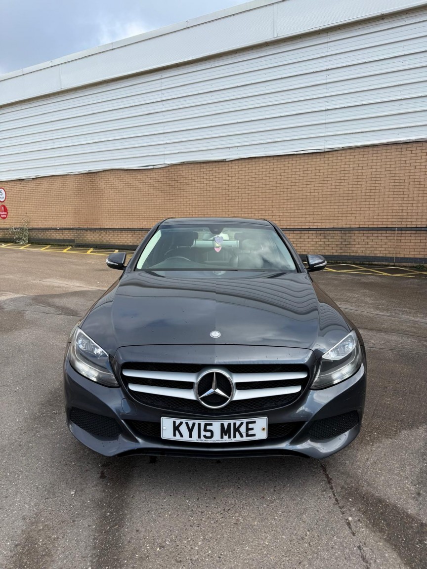 Used Mercedes-Benz C Class 2015 for sale - 77453177: Photo 2