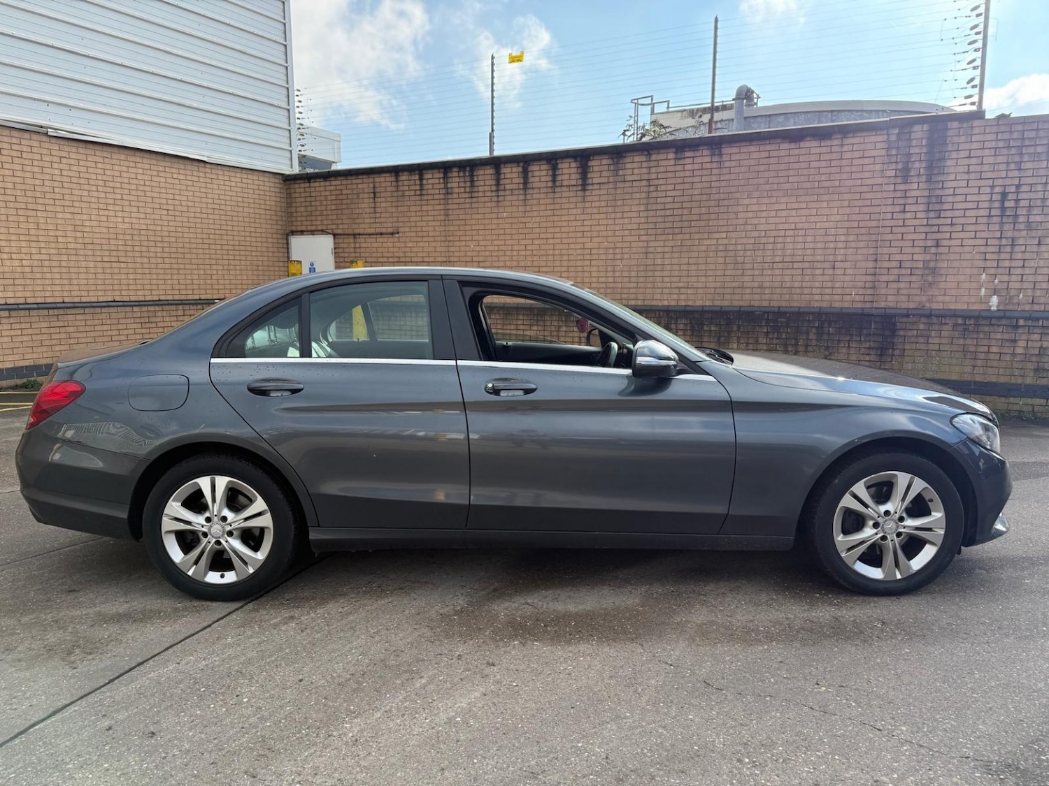 Used Mercedes-Benz C Class 2015 for sale - 77453177: Photo 6
