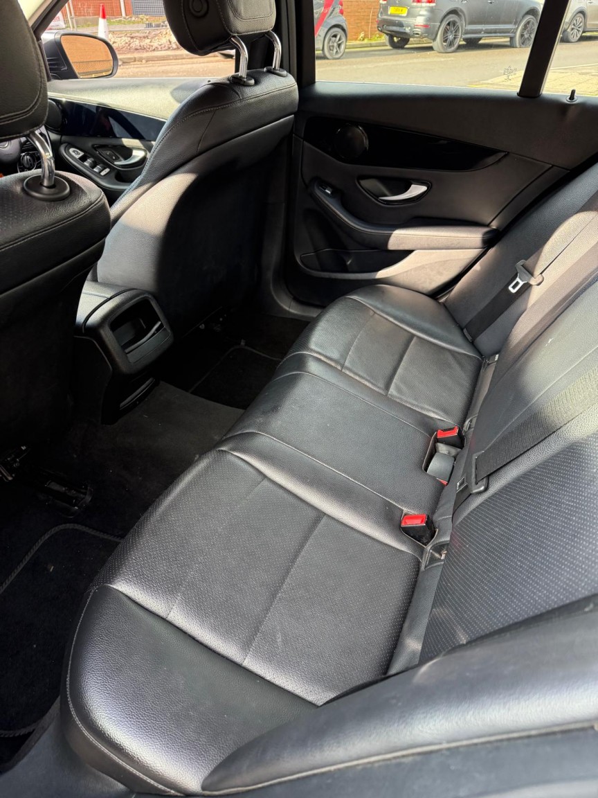 Used Mercedes-Benz C Class 2015 for sale - 77453177: Photo 8