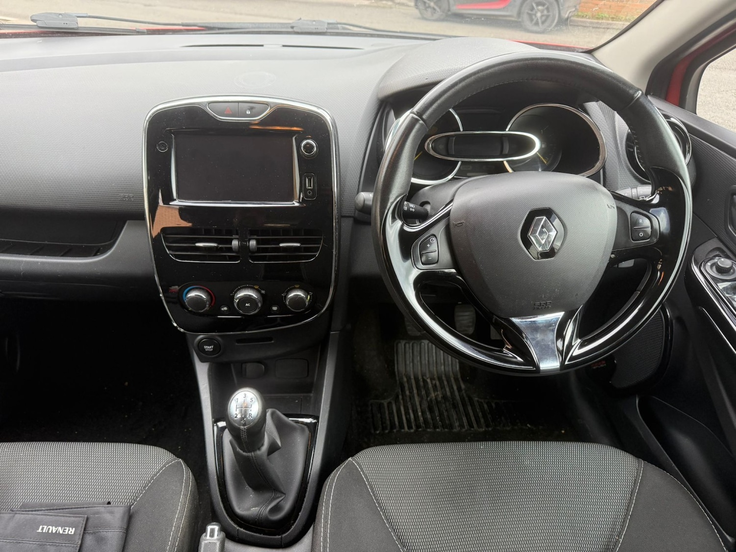 Used Renault Clio 2014 for sale - 78084460: Photo 7