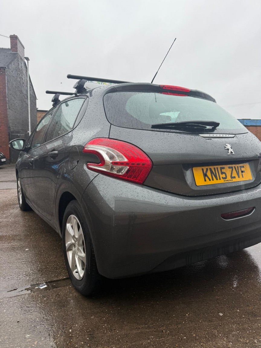 Used Peugeot 208 2015 for sale - 76941742: Photo 3