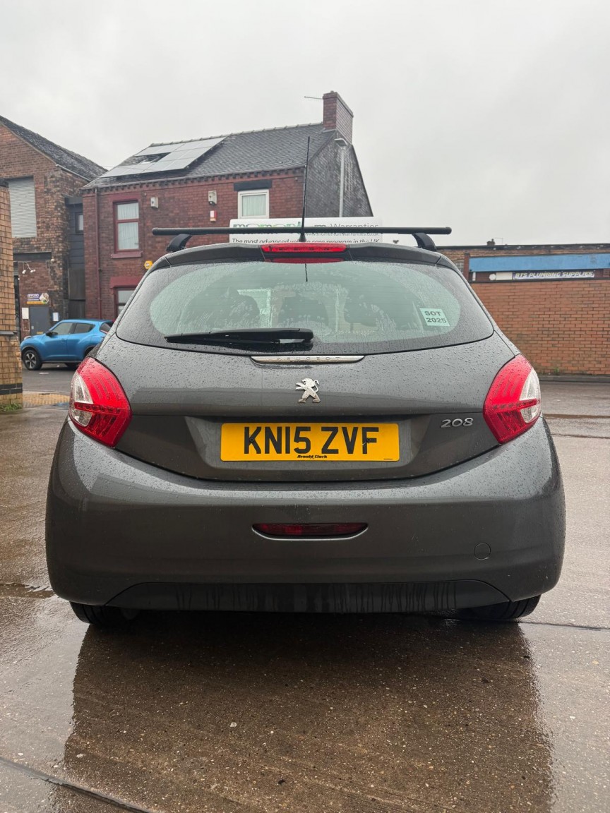 Used Peugeot 208 2015 for sale - 76941742: Photo 4