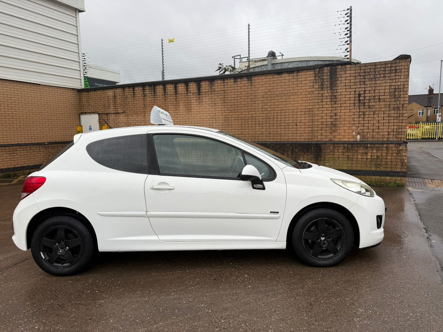 Used Peugeot 207 2011 for sale - 76891764: Photo 5