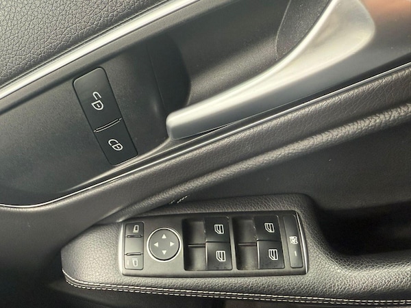 Used Mercedes-Benz A-Class 2017 for sale - 75632818: Photo 8
