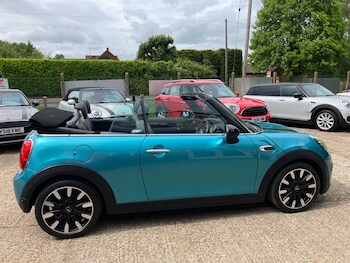 Used MINI Convertible 2018 for sale - 75425075: Photo