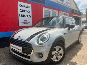 Used MINI Hatch 2019 for sale - 75570335: Photo
