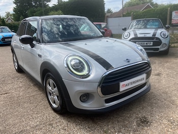 Used MINI Hatch 2019 for sale - 75570335: Photo