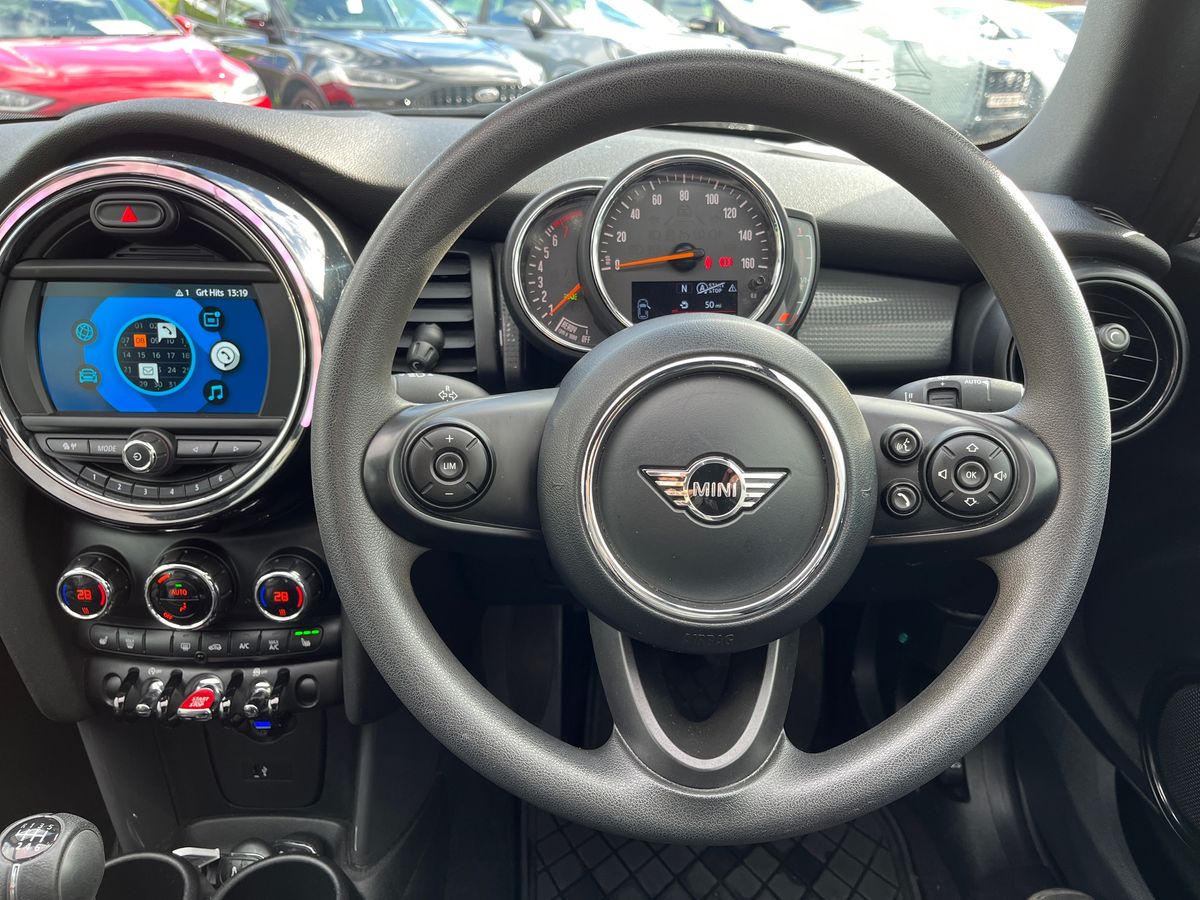 Used MINI Convertible 2019 for sale - 76341198: Photo 15