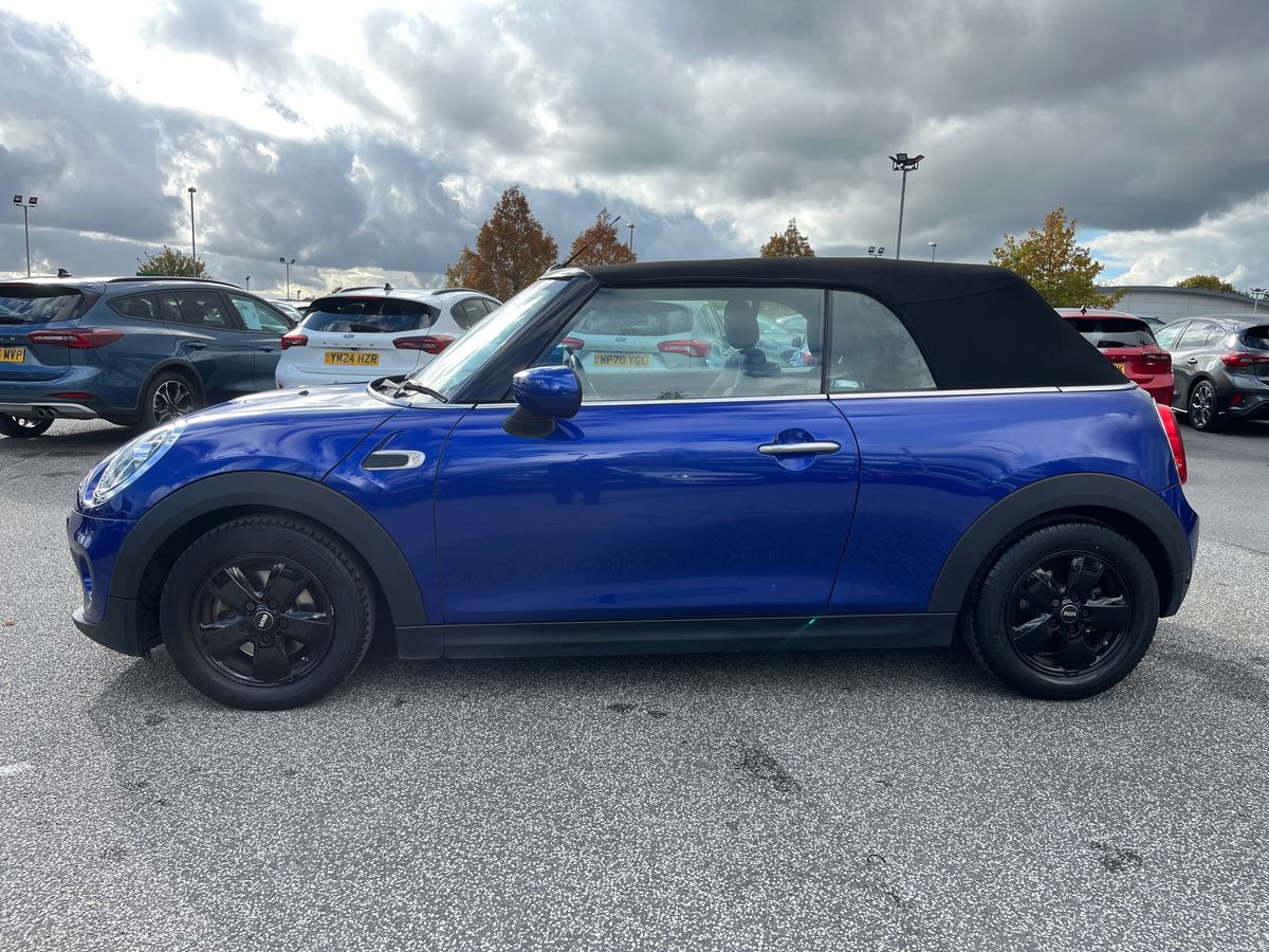 Used MINI Convertible 2019 for sale - 76341198: Photo 24
