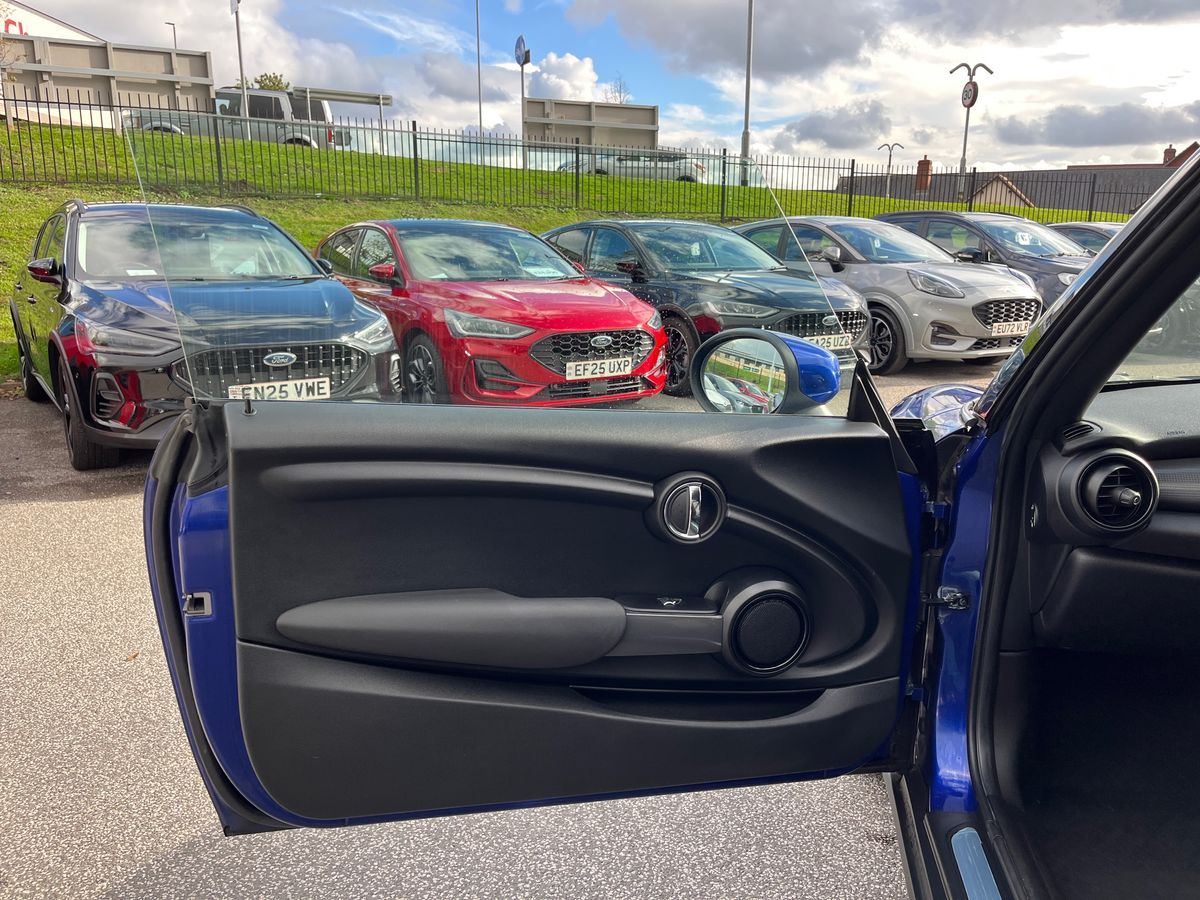 Used MINI Convertible 2019 for sale - 76341198: Photo 30