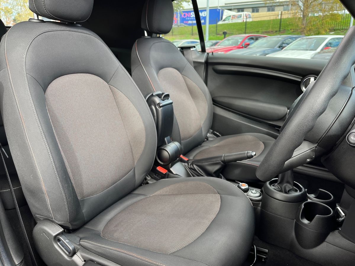 Used MINI Convertible 2019 for sale - 76341198: Photo 45
