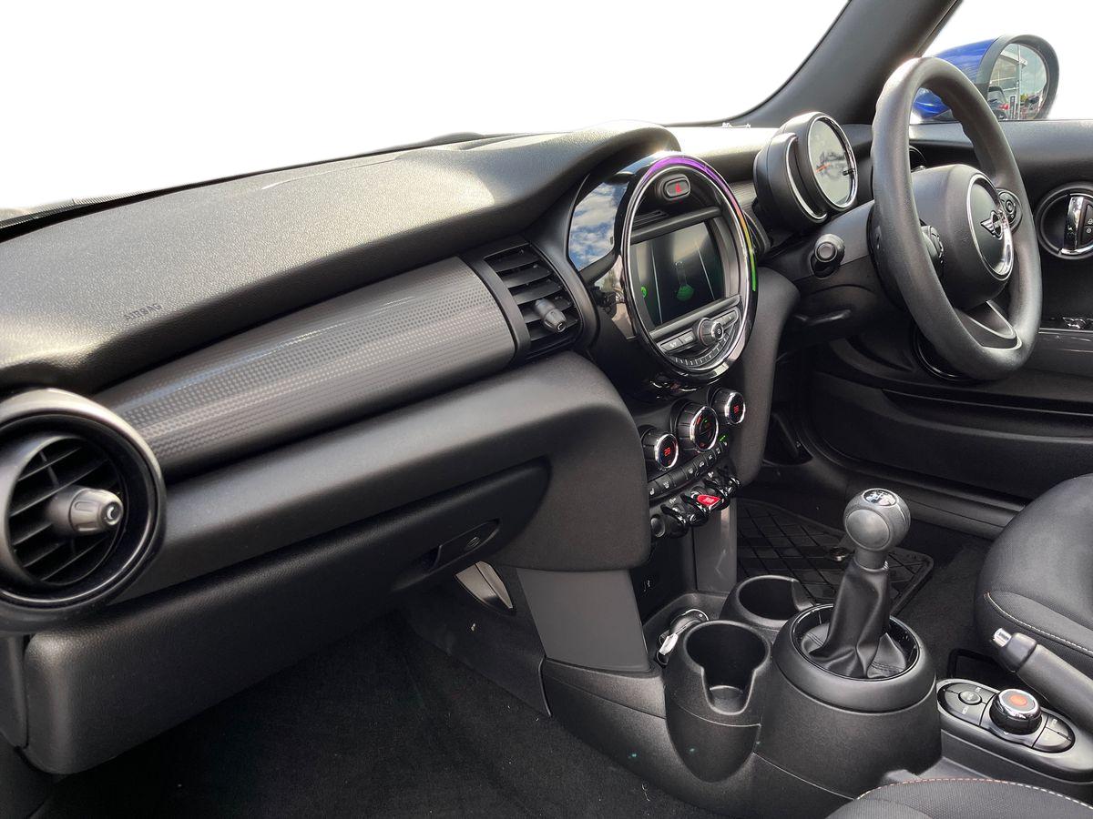 Used MINI Convertible 2019 for sale - 76341198: Photo 6