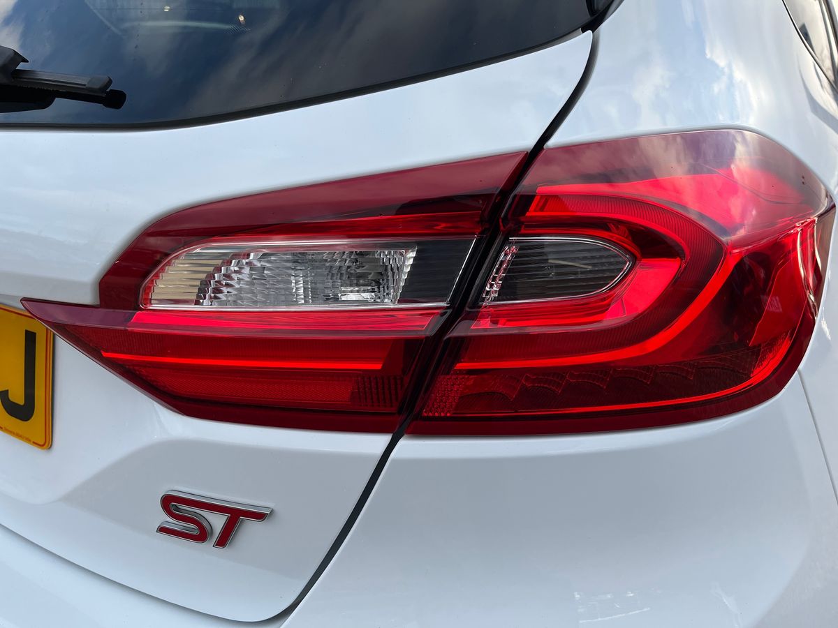 Used Ford Fiesta 2018 for sale - 77125276: Photo 21