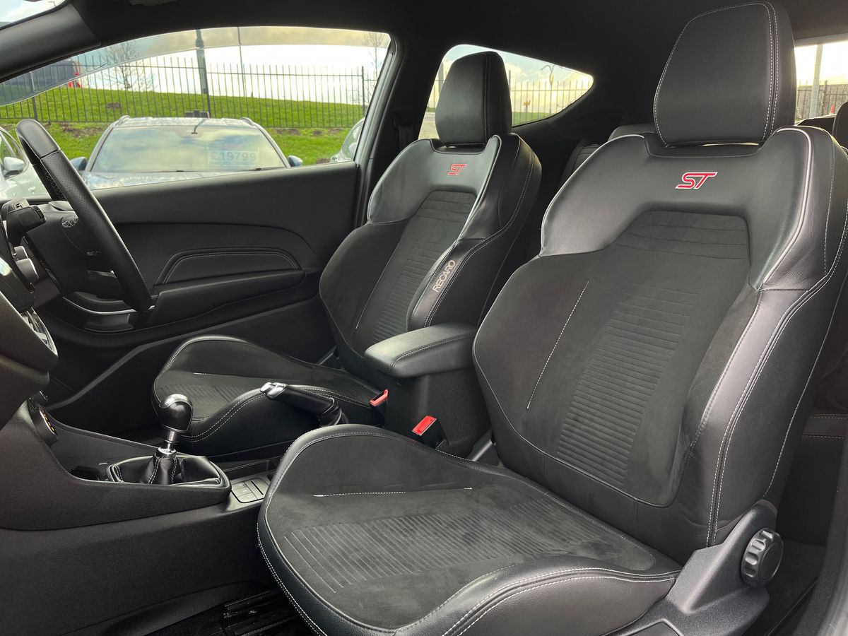 Used Ford Fiesta 2018 for sale - 77125276: Photo 31