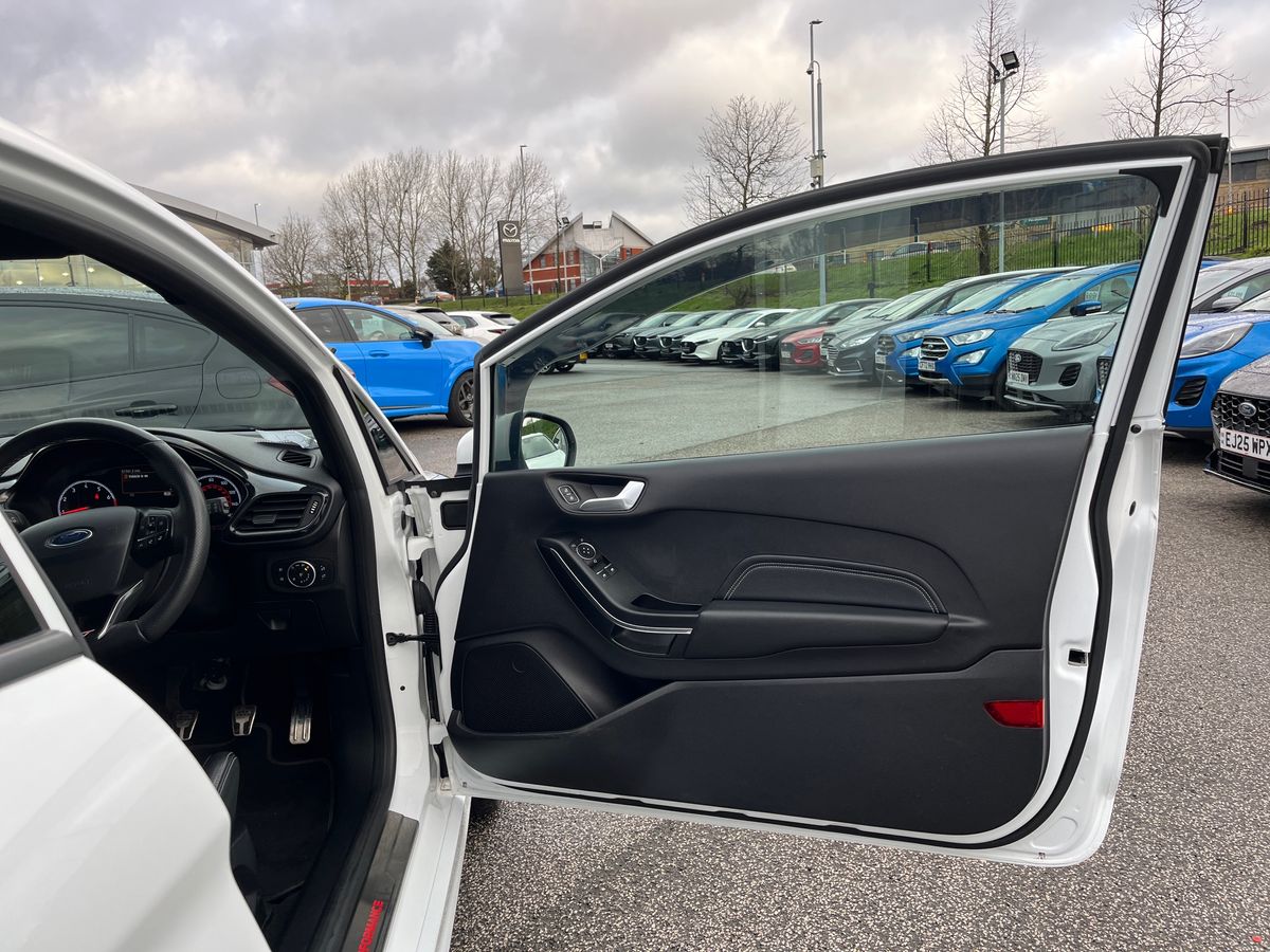 Used Ford Fiesta 2018 for sale - 77125276: Photo 44