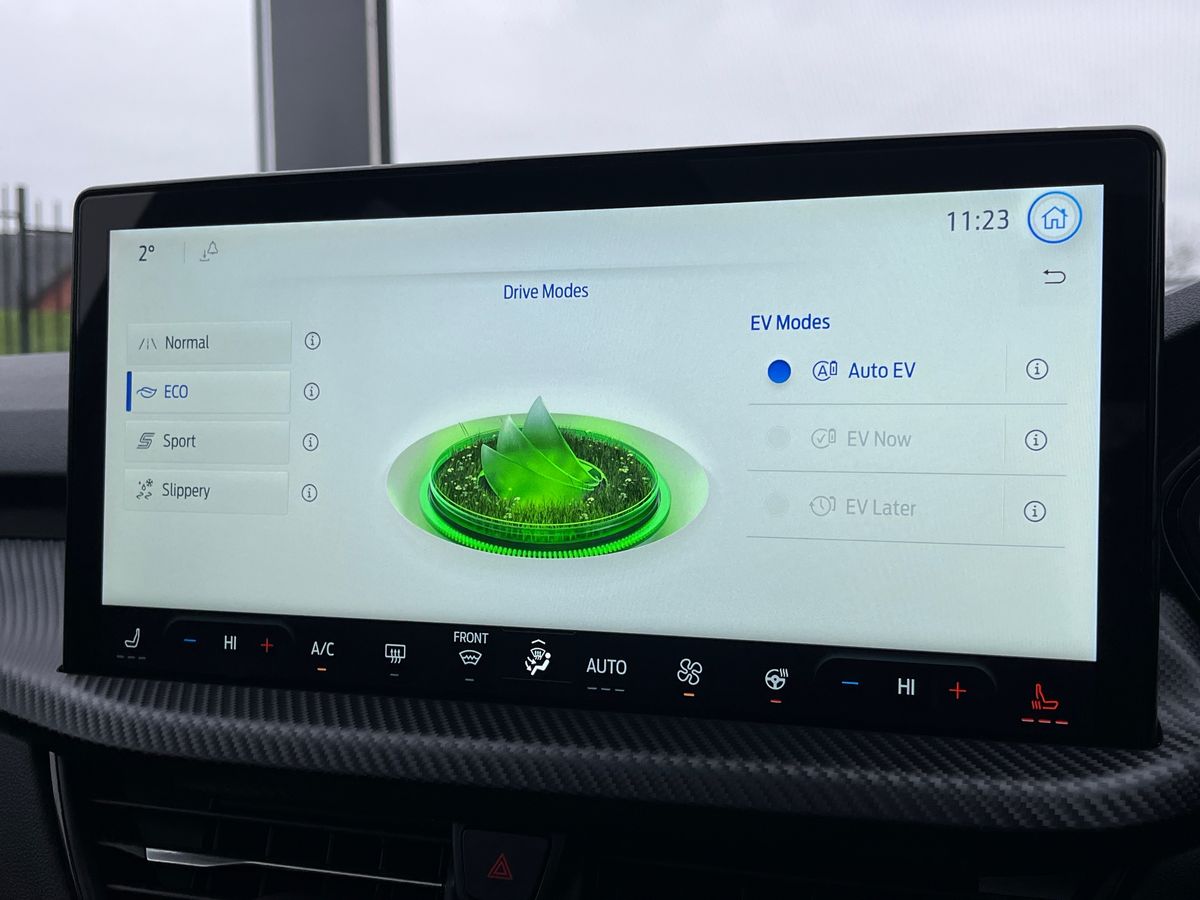 Used Ford Kuga 2025 for sale - 77340697: Photo 46