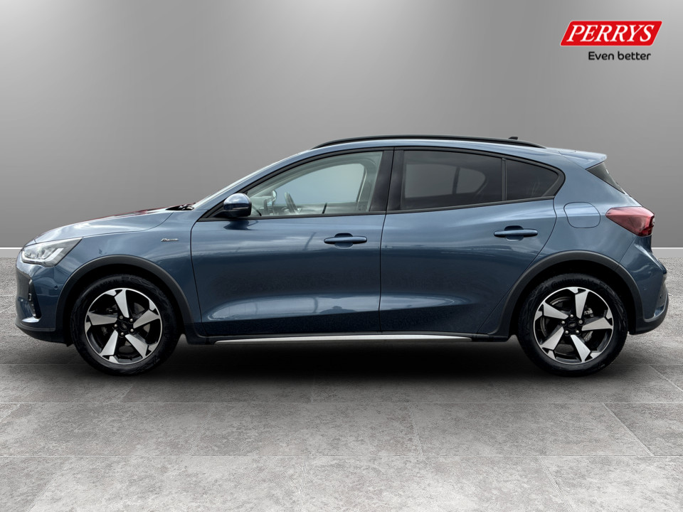 Used Ford Focus 2023 for sale - 78060831: Photo 4