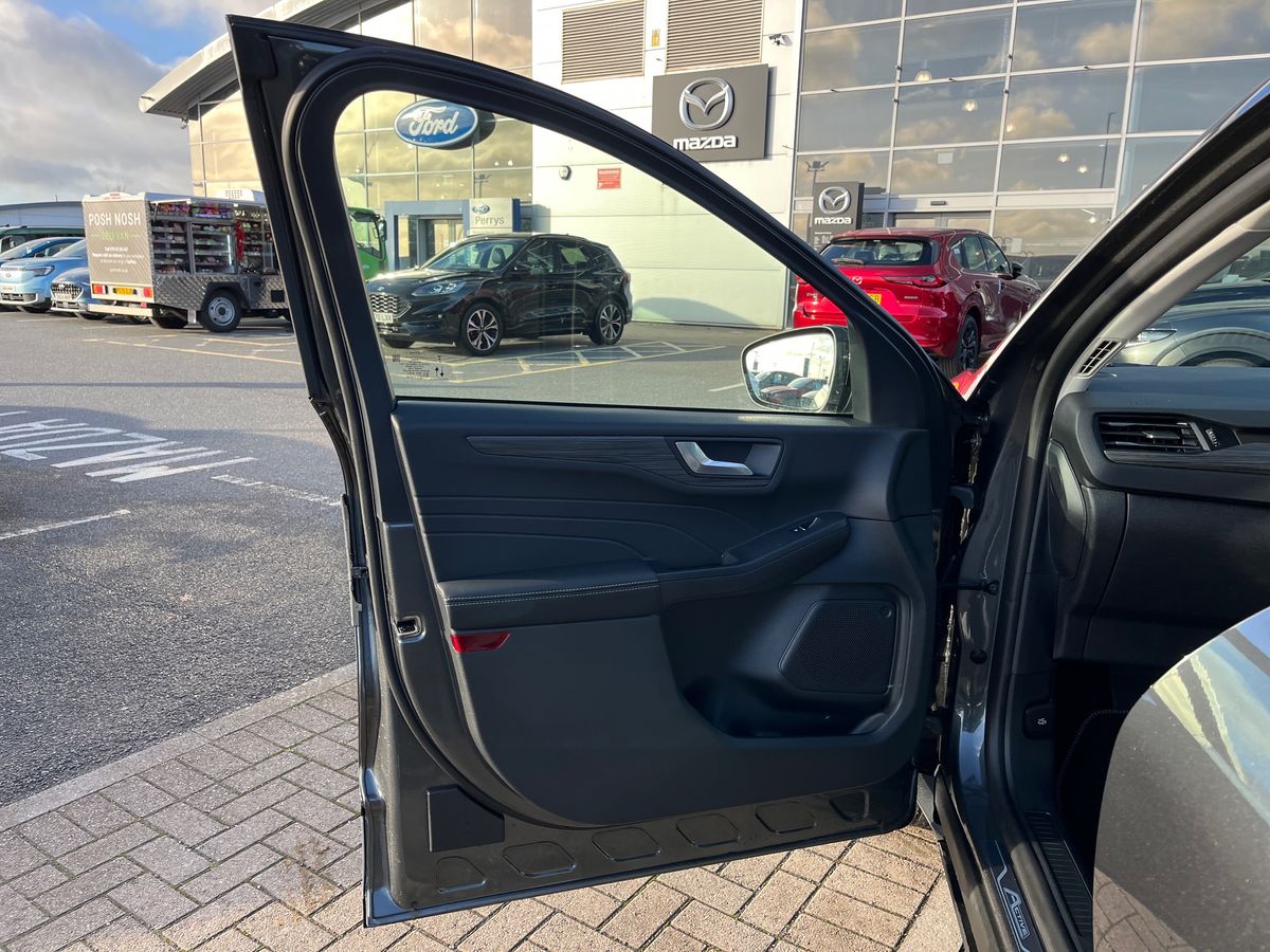 Used Ford Kuga 2024 for sale - 76905678: Photo 41