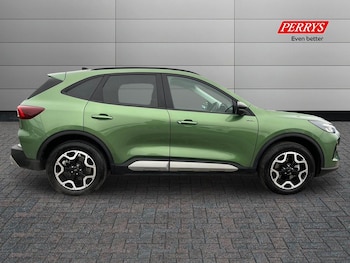 Used Ford Kuga 2025 for sale - 77460582: Photo