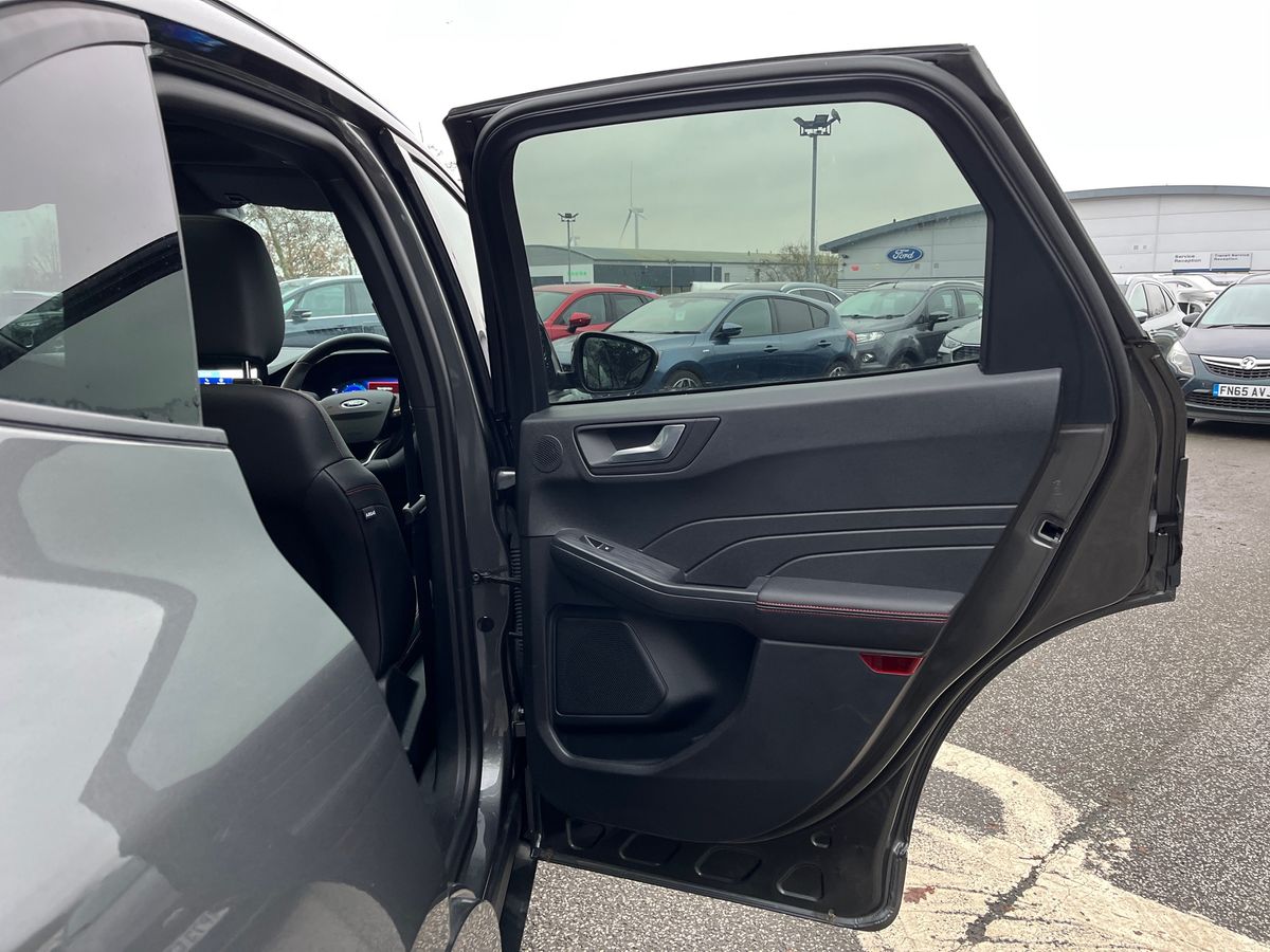 Used Ford Kuga 2023 for sale - 77033843: Photo 35