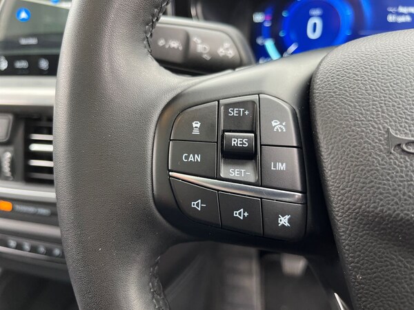 Used Ford Focus 2023 for sale - 76206803: Photo 19